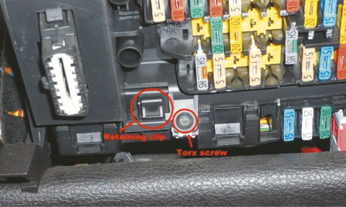 Siemens BSI (Peugeot / Renault) relé hiba peugeot 206 fuse box central locking 