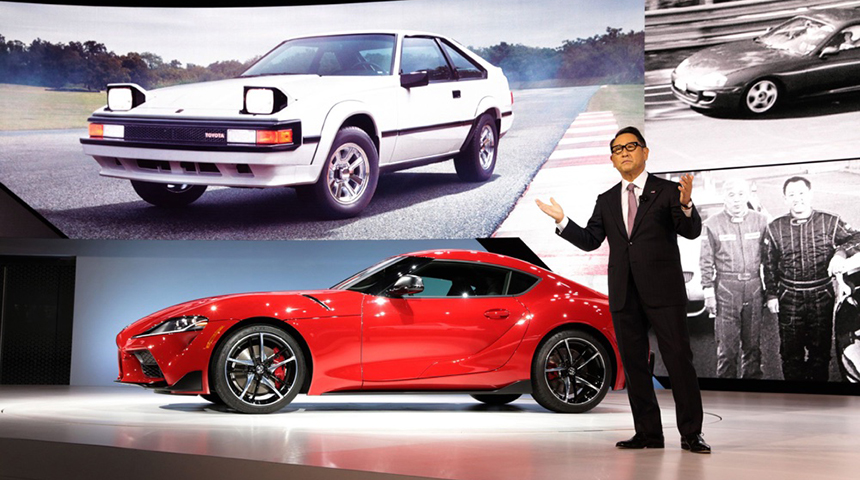 Az autóipar legnagyobbjai közé emelték a Toyota távozó elnökét