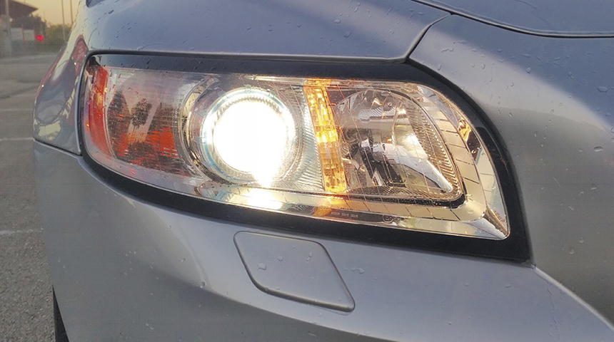 Látni és látszani: világítsanak a Peugeot 307 CC lámpái is!