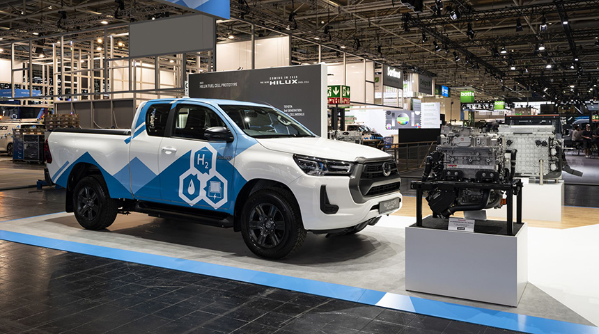 A Toyota &uacute;j szerepet sz&aacute;n a hidrog&eacute;nmotornak 